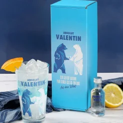 Absolut Vodka Set mit bedrucktem Glas und einer Flasche Vodka in persönlicher Geschenkbox