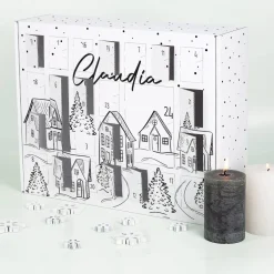 Adventskalender mit persönlichem Aufdruck - verschneite Stadt -