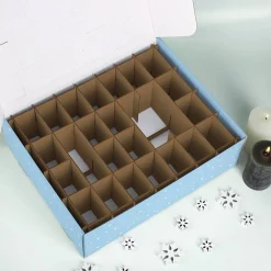 Adventskalender zum selbst Befüllen mit grünem Traktor und Wunschtext