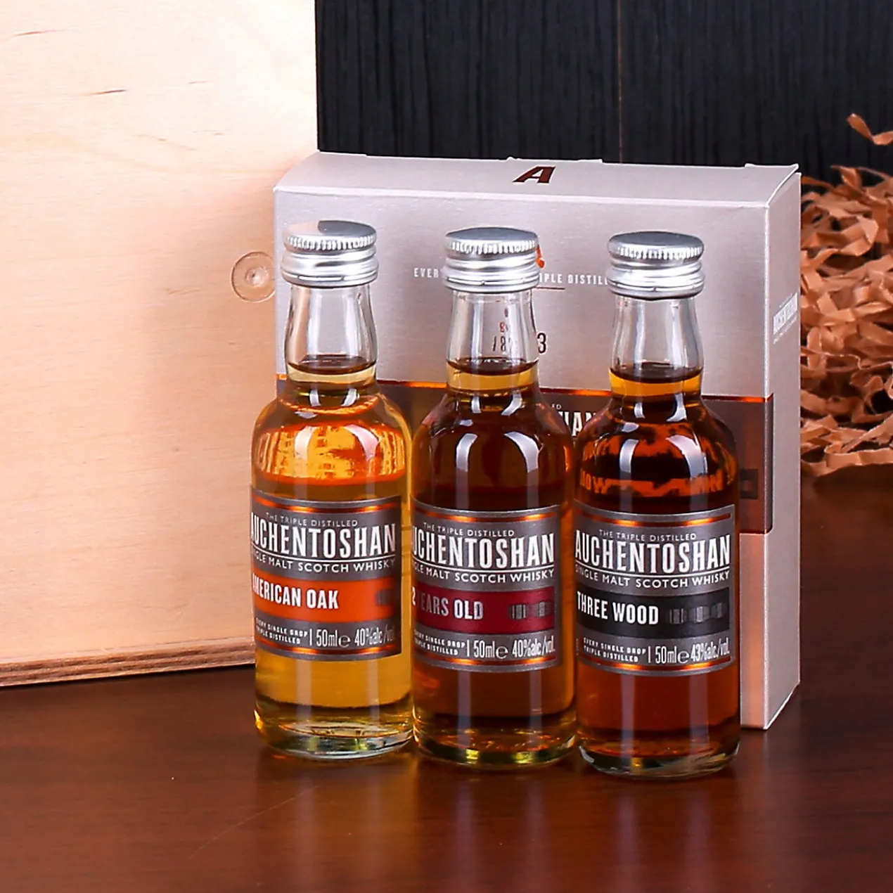 Auchentoshan Miniaturen Set in dekorativer Verpackung, 3 x 50ml