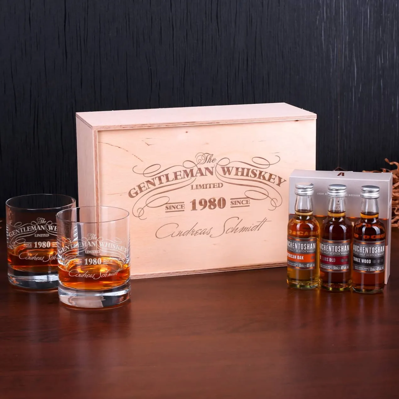 Auchentoshan Whisky Geschenkset mit 2 Gläsern und 3 Whiskys