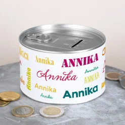 Aufreiß-Spardose mit Ihrem Wunschnamen in verschiedenen Schriftarten