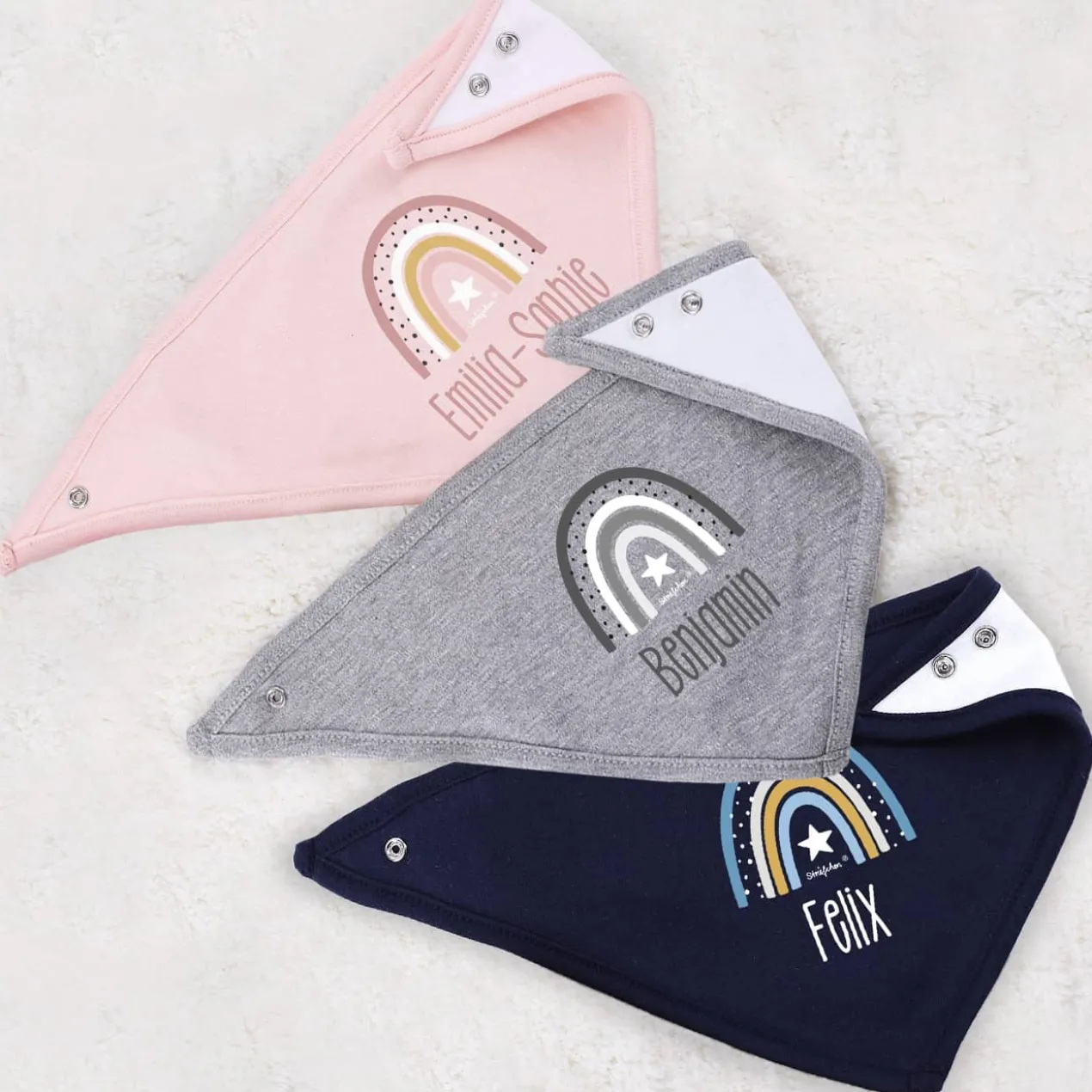Baby-Halstuch mit Regenbogenmotiv in 3 verschiedenen Farben