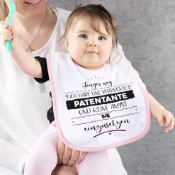 Baby Lätzchen in weiß/rosa mit Ihrem Spruch individuell gestaltet