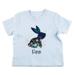 Babyshirt in pastellblau mit Name und Osterhase