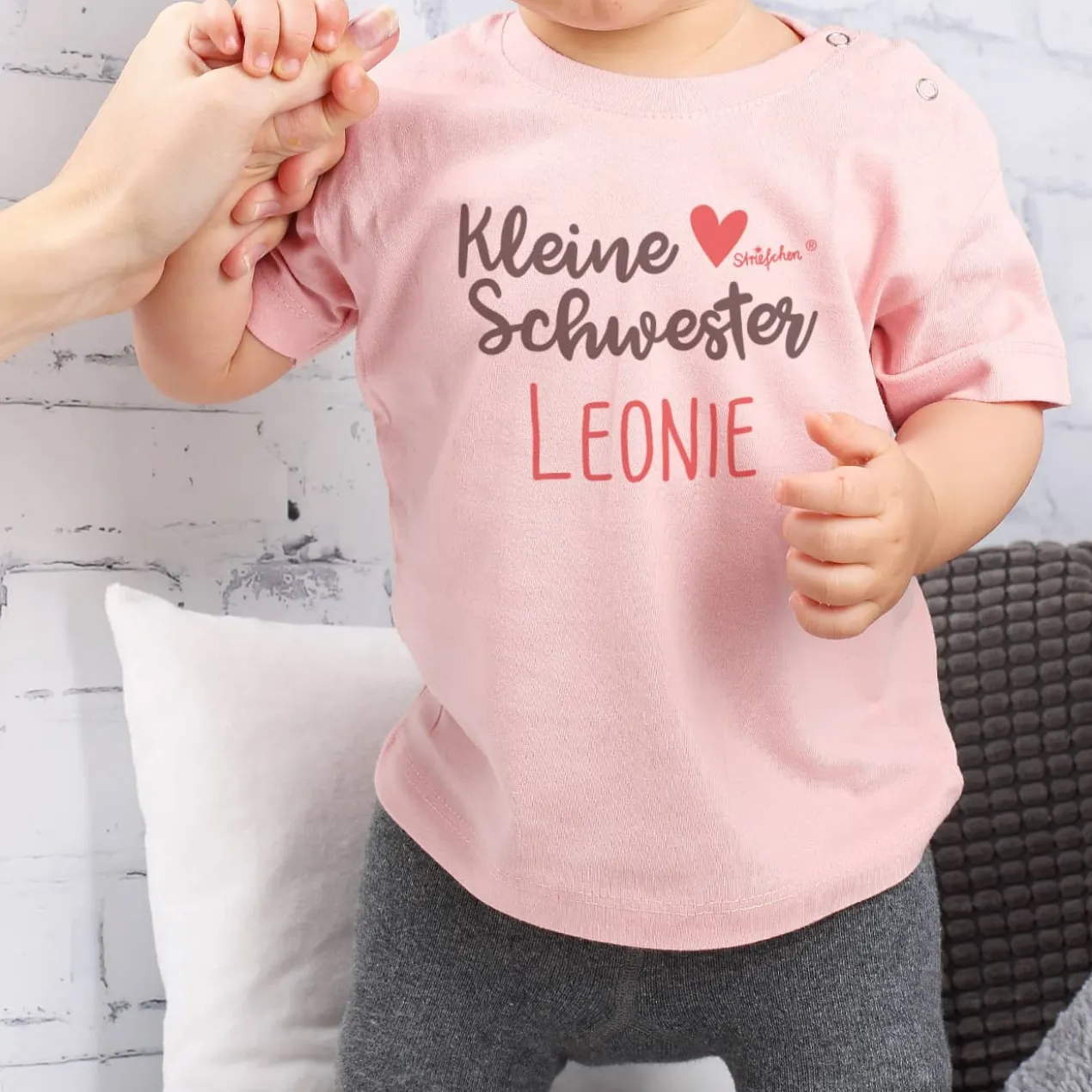 Baby Shirt Kleine Schwester / Kleiner Bruder mit Namensaufdruck