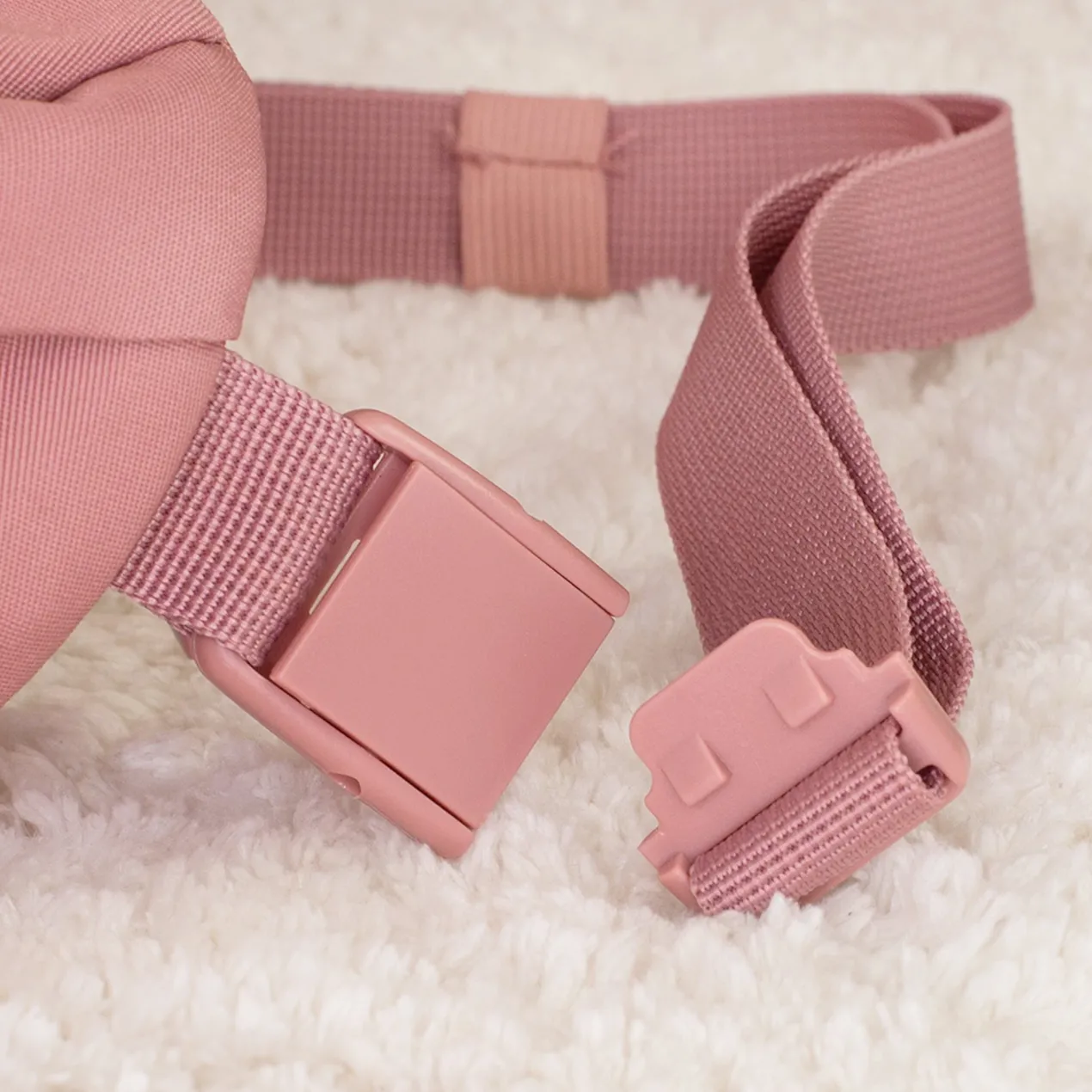 Bauchtasche als Geschenk für Frauen | Personalisierte Gürteltasche für JGA & Geburtstag in Beige Rosa