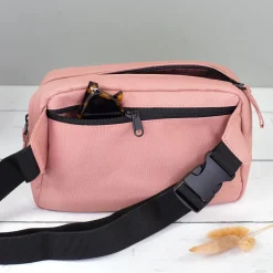 Bauchtasche 'Unnötiger Sozialkontakt' | Umhängetasche als lustiges Geschenk für Frauen mit Farbwahl