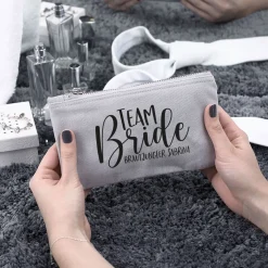 Beautycase mit Namensaufdruck | Team Bride | 5 Farben & Größenauswahl