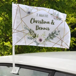 Bedruckte Autofahne zur Hochzeit mit Blüten, Namen und Datum