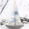 Bedrucktes Segelboot zur Trauer und Gedenken an Verstorbene mit Name und Datum