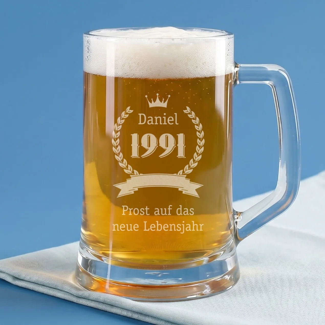 Bierglas mit Name, Geburtsjahr und Wunschtext