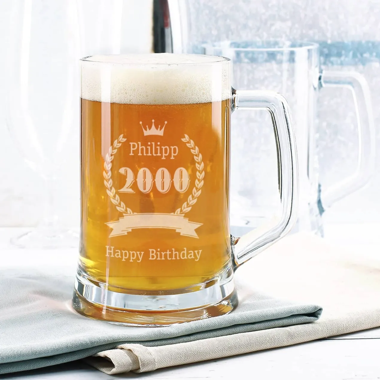 Bierglas mit Name, Geburtsjahr und Wunschtext