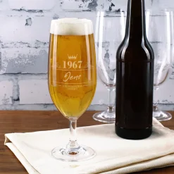 Bierglas von Leonardo mit Name & Geburtsjahr graviert | Pils Glas als Geburtstagsgeschenk für Männer