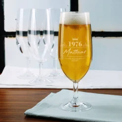 Bierglas von Leonardo mit Name & Geburtsjahr graviert | Pils Glas als Geburtstagsgeschenk für Männer