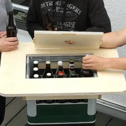 Bierkasten-Tisch zum Vatertag - mit persönlicher Gravur