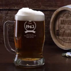Bierseidel zum Geburtstag mit Name, Jahreszahl und Glückwunschtext