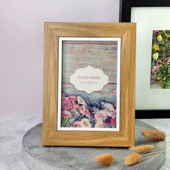 Bilderrahmen für 10 x 15 cm Fotos | Holzoptik mit weißem Innenrahmen