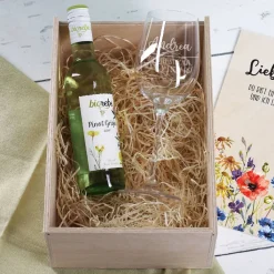 Biorebe Wein-Set zum Muttertag mit Wunschname und persönlichem Text