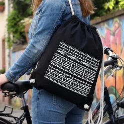 BIO Turnbeutel & Rucksack 'F*ckt euch alle' als lustiges Geschenk mit versteckter Botschaft in Schwarz