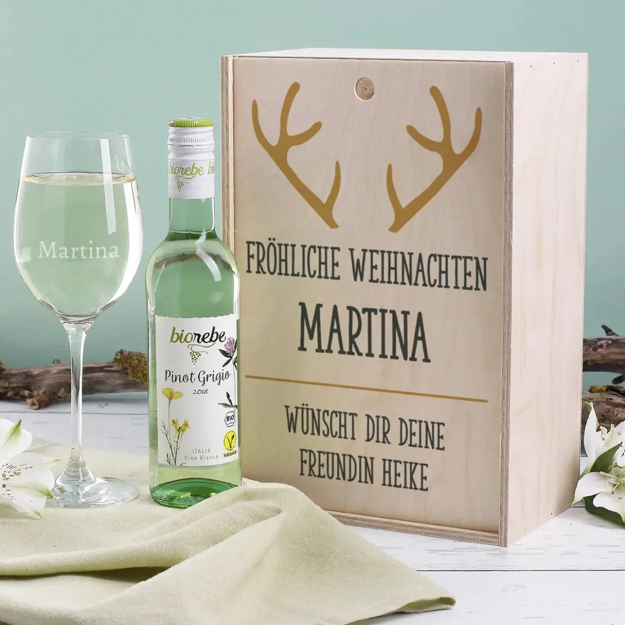 Bio Wein Geschenkset zu Weihnachten mit graviertem Glas und Box