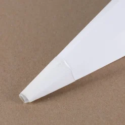 Blaue Schultüte mit Name in verschiedenen Schriftarten