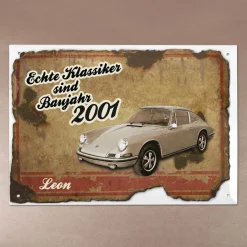 Blechschild mit Autoklassiker personalisiert mit Name und Jahr
