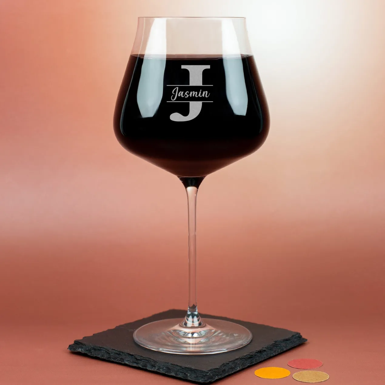 Burgunderglas mit Gravur von Initiale & Name | Personalisiertes Weinglas von Leonardo 770ml