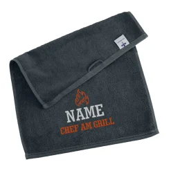 Chef am Grill - besticktes Handtuch mit Name 30x50cm