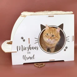 clipfritz Katzenhaus aus Holz personalisiert mit Name | Haus mit Futterstation für Katzen