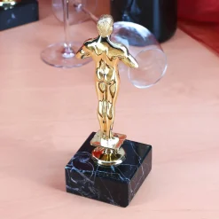 Der persönliche Pokal mit Wunschtext