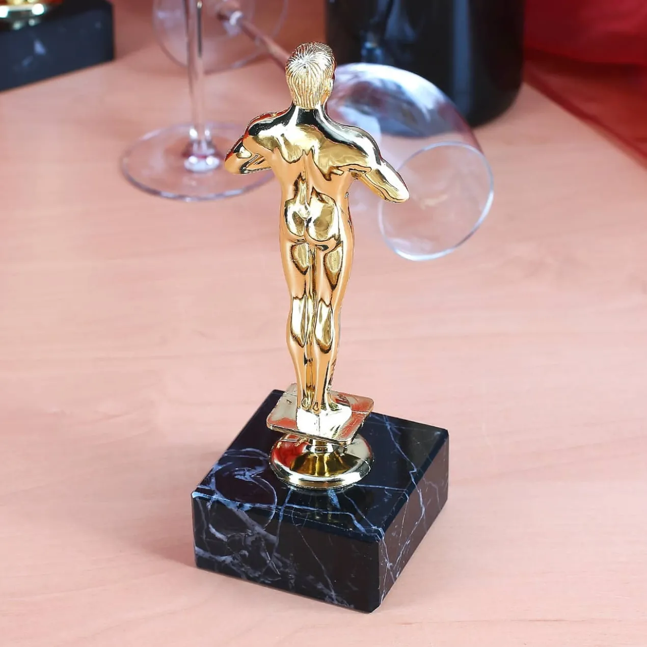 Der persönliche Pokal mit Wunschtext
