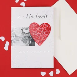 3D Glückwunschkarte zur Hochzeit mit verziertem Herz