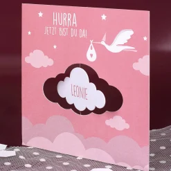 Drehkarte zur Geburt mit drehbarer Wolke und dem Namen des Babys in rosa
