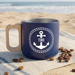 Edelstahl Tasse mit Anker & Name personalisiert | Maritimer Becher mit Holzgriff in Marine Blau 400ml