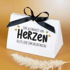 Edle Geschenkverpackung 'Eine Kleinigkeit von Herzen' mit Wunschtext personalisiert | 3 Größen