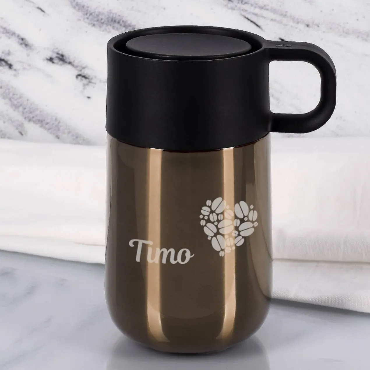 Edler WMF Thermobecher in 2 Farben mit Namensgravur und Kaffeebohnenherz