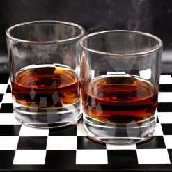 Edles Whisky Dekantier Set graviert mit Name & Wunschtext | Schach Dekanter mit König Karaffe, Gläsern
