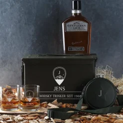 Edles Whisky-Geschenkset in original Munitionsbox mit gravierten Whiskygläsern und Feldflasche