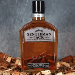Edles Whisky-Geschenkset in original Munitionsbox mit Monogramm, Name und Wunschtext