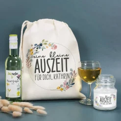 Eine kleine Auszeit - Geschenkset mit Wein und Duftkerze