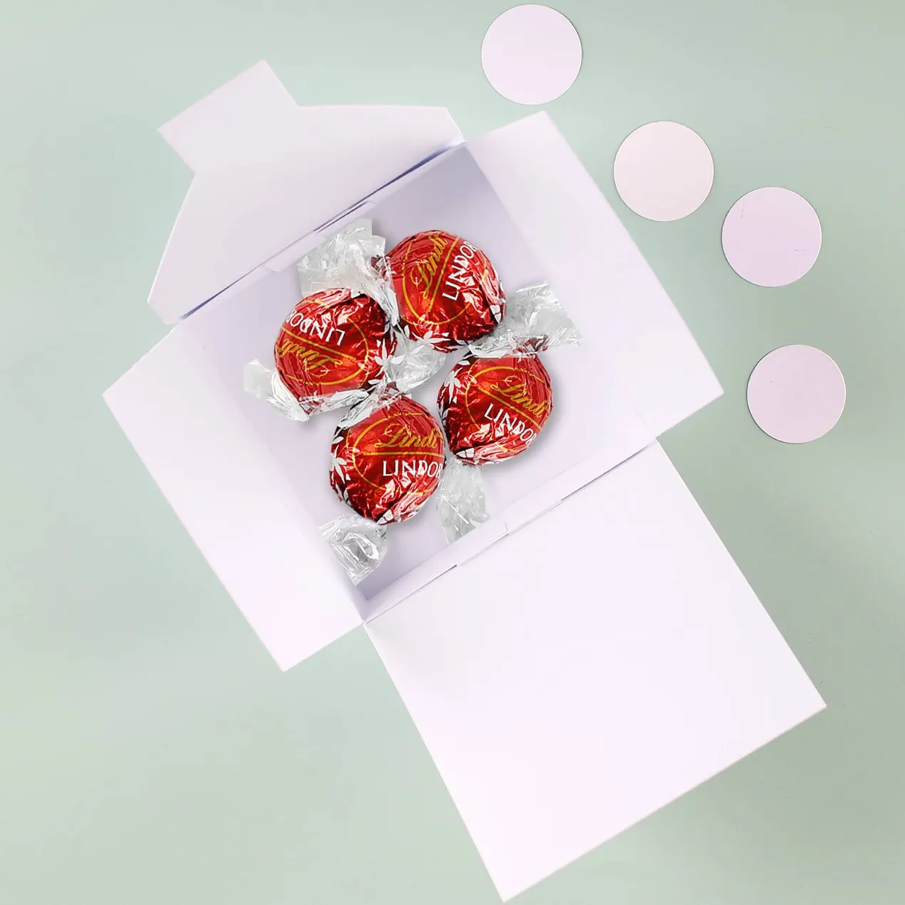 Eine Kleinigkeit zum Valentinstag - 4 Lindorkugeln in persönlich bedruckter Verpackung