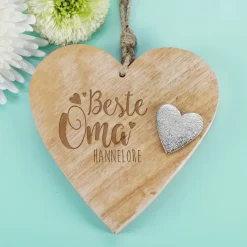 Ein Herz für die Beste Oma mit Wunschtext graviert | Personalisiertes Geschenk aus Holz und Metall