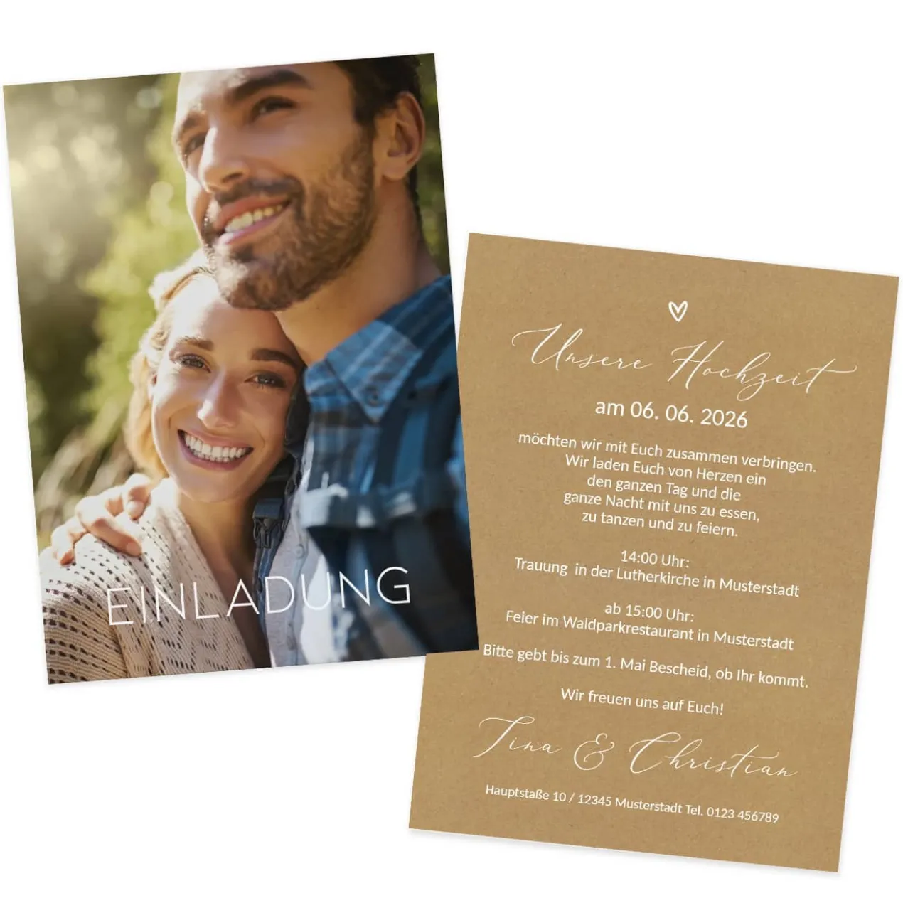 Einladungskarte zur Hochzeit mit kleinem weißen Herz