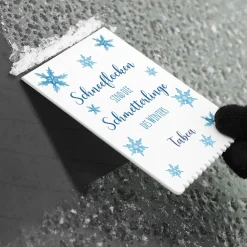 Eiskratzer mit Schneeflockenmotiv und Wunschnamen