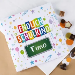 Endlich Schulkind - 32 Lindt Pralinen mit Namen personalisiert