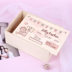 Erinnerungsbox aus Holz zur Geburt für Mädchen