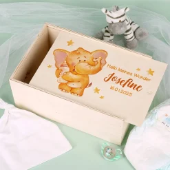 Erinnerungsbox mit Elefant, Wunschname und Geburtsdatum