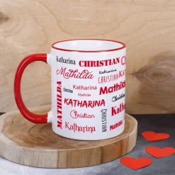 Familientasse mit drei Namen in verschiedenen Schriftarten - rot