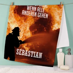 Feuerwehr Handtuch mit Name & Einsatz Motiv personalisiert | Geschenk für Männer, Frauen & Kollegen